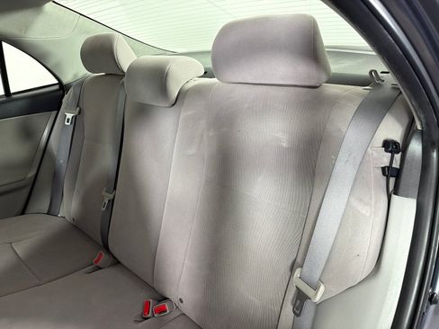 Used 2011 Toyota Corolla LE FWD image 18