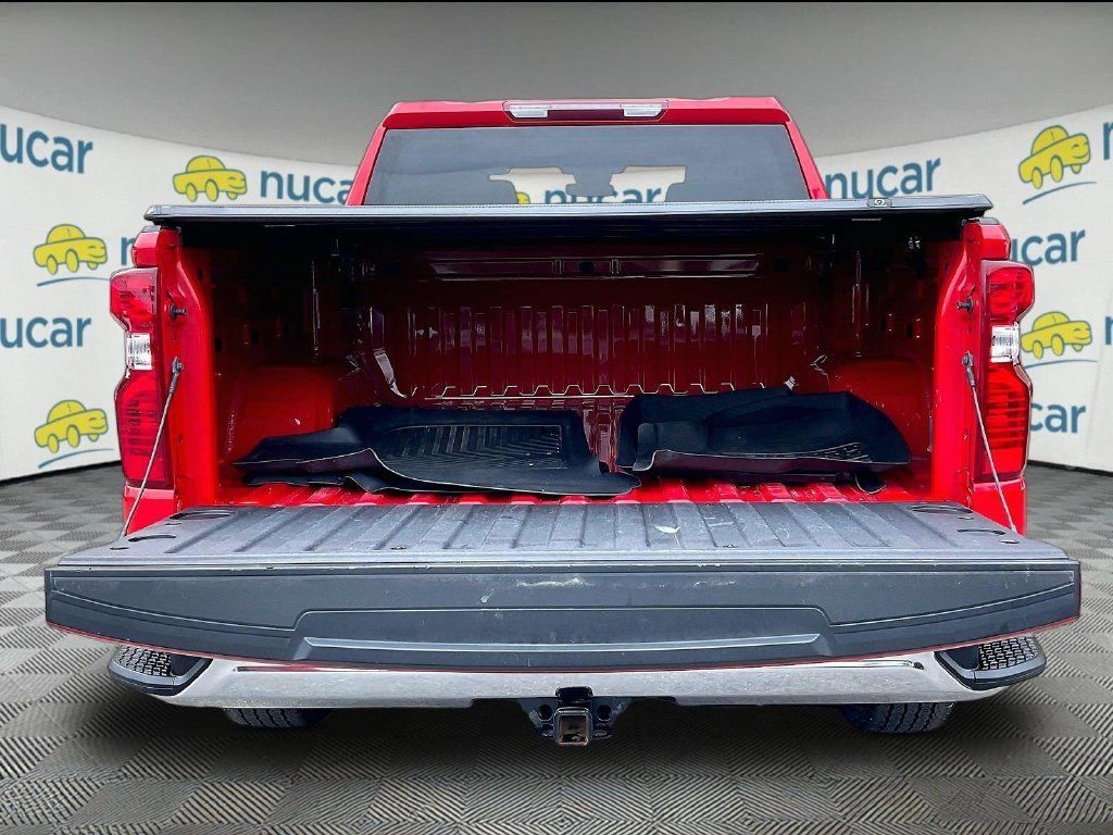 Used 2024 Chevrolet Silverado 1500 LT AWD/4WD image 31