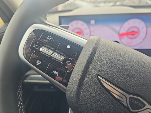 Used 2025 Genesis GV80 2.5T Standard image 23