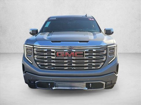 Used 2024 GMC Sierra 1500 Denali w/ Denali Reserve Package AWD/4WD image 2