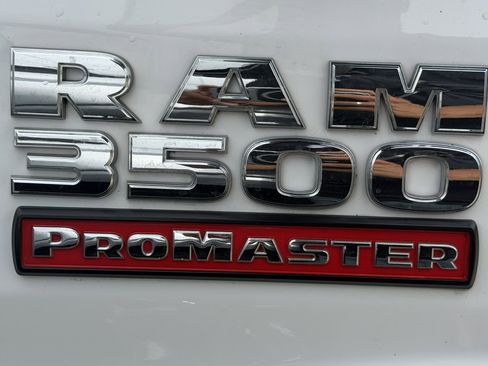 Used 2019 RAM ProMaster 3500 w/ Premium Appearance Group FWD image 16