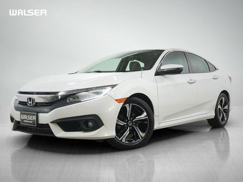 Used 2016 Honda Civic Touring image 1