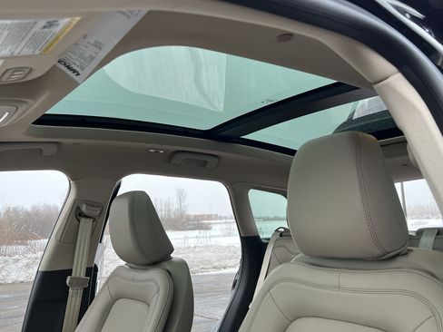 Used 2023 Lincoln Corsair Reserve w/ Equipment Group 202A image 19