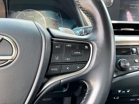 Used 2019 Lexus ES 350 w/ Premium Package FWD image 22