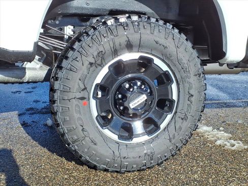 New 2026 Ford F350 Platinum w/ Tremor Off-Road Package image 10