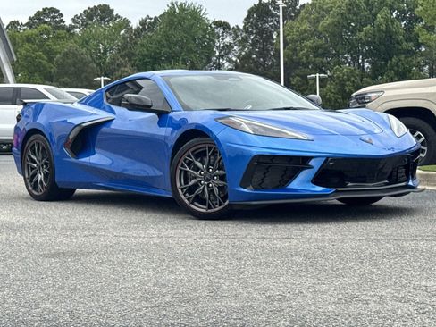 Used 2025 Chevrolet Corvette Stingray Preferred Cpe w/ Z51 Performance Package image 2