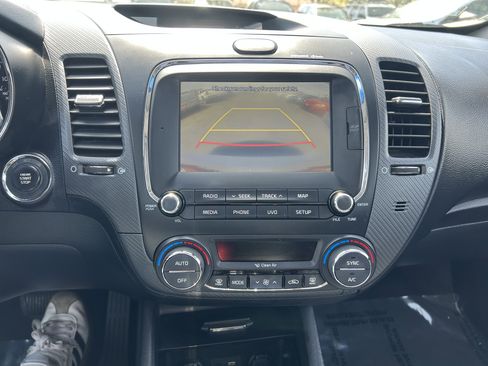 Used 2018 Kia Forte EX w/ EX Premium Plus Package image 21