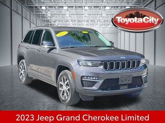 Used 2023 Jeep Grand Cherokee Limited w/ Luxury Tech Group II AWD/4WD 360° Tour