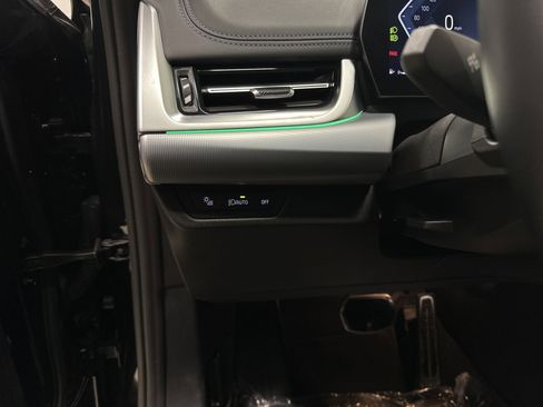 Used 2025 BMW X1 xDrive28i w/ Technology Package image 37