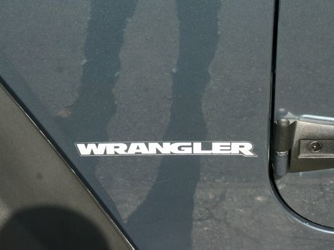 Used 2008 Jeep Wrangler Rubicon w/ Dual Top Group image 21