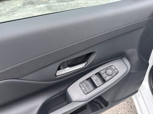 Certified 2026 Nissan Sentra SV w/ SV Convenience Package FWD image 11