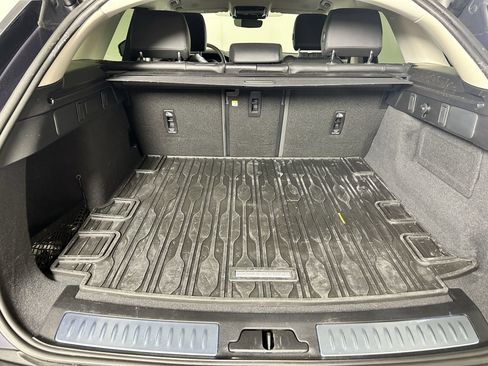 Used 2025 Land Rover Range Rover Velar Dynamic SE image 27