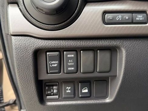 Used 2020 Nissan Titan PRO-4X w/ Pro-4x Convenience Package AWD/4WD image 19