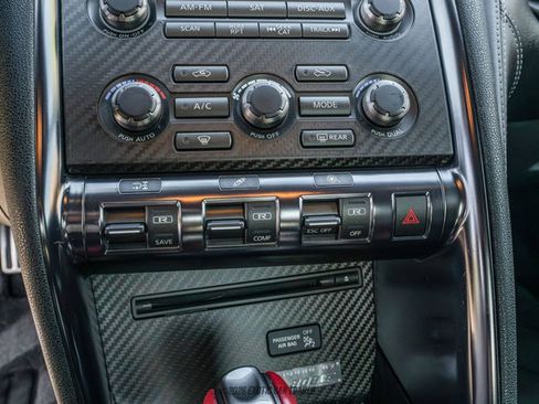 Used 2016 Nissan GT-R Black Edition AWD/4WD image 28