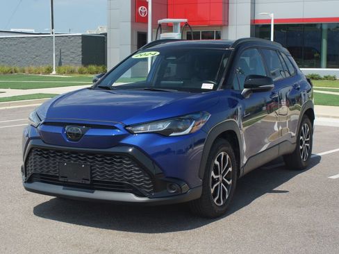 Used 2024 Toyota Corolla Cross AWD Hybrid w/ Moonroof Package image 24