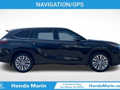 Used 2024 Toyota Highlander Platinum