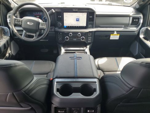 New 2025 Ford F250 Platinum w/ FX4 Off-Road Package image 11