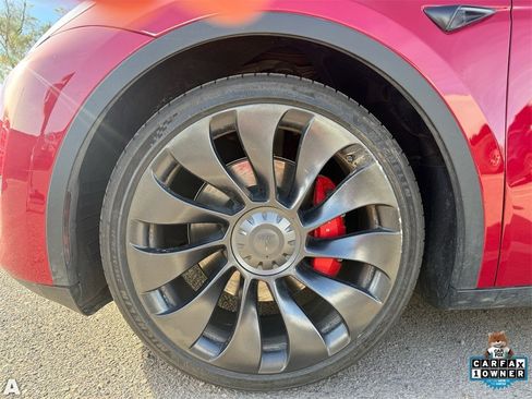 Used 2022 Tesla Model Y Performance image 6