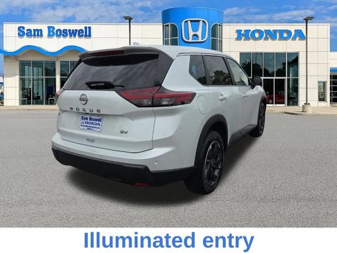 Used 2024 Nissan Rogue SV FWD image 4