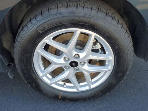 Certified 2023 Ford Edge SEL w/ Convenience Package image 5