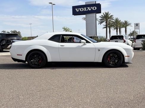 Used 2022 Dodge Challenger SRT Hellcat RWD image 25