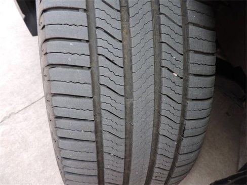 Certified 2023 Subaru Ascent Touring image 12