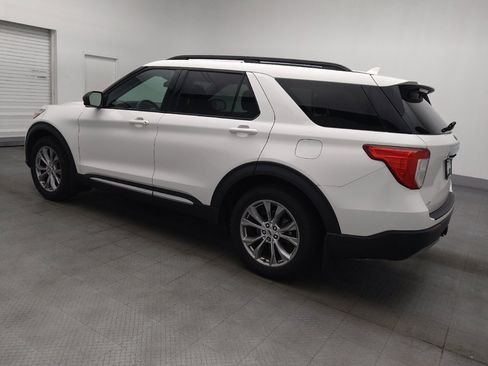 Used 2022 Ford Explorer XLT w/ Equipment Group 202A RWD image 3