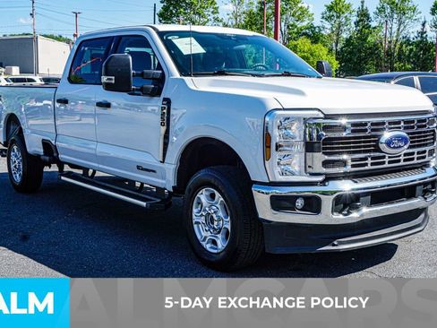 Used 2025 Ford F250 XLT AWD/4WD image 4