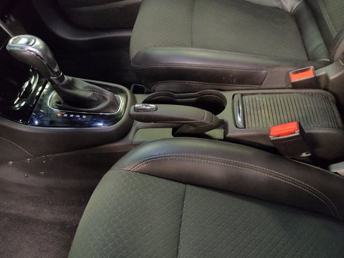 Used 2019 Buick Encore Preferred FWD image 26