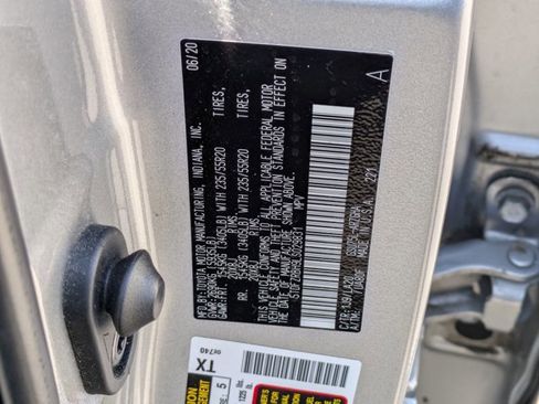 Used 2020 Toyota Highlander Platinum image 24