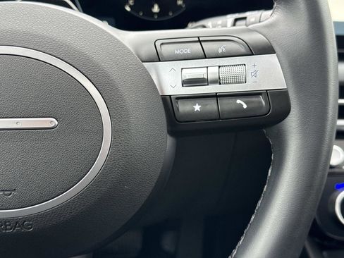 Certified 2025 Hyundai Tucson SEL image 8