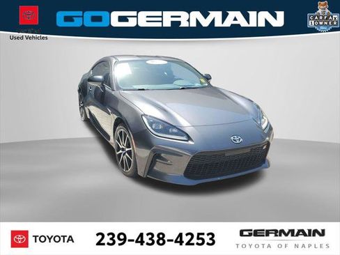 Certified 2022 Toyota GR86 RWD image 4