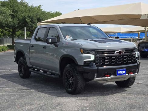 Certified 2024 Chevrolet Silverado 1500 ZR2 w/ Technology Package AWD/4WD image 3