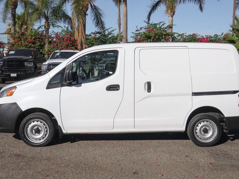 Used 2017 Nissan NV200 S FWD image 5