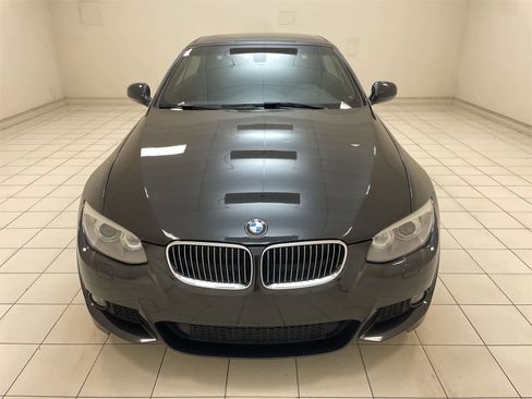 Used 2013 BMW 335i Convertible image 24
