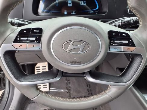 Certified 2025 Hyundai Elantra Sport FWD image 18