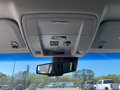 Used 2017 GMC Yukon SLT w/ Open Road Package image 20