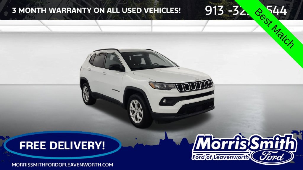 Used 2024 Jeep Compass Latitude AWD/4WD image 1