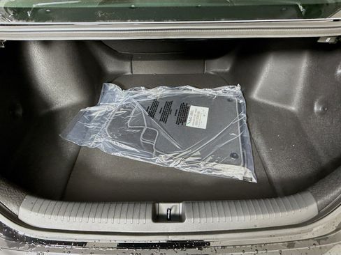 New 2025 Honda Accord LX image 30