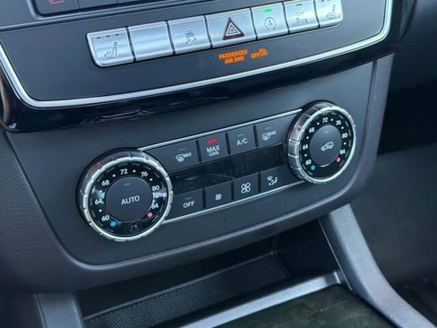 Used 2019 Mercedes-Benz GLS 450 4MATIC image 27