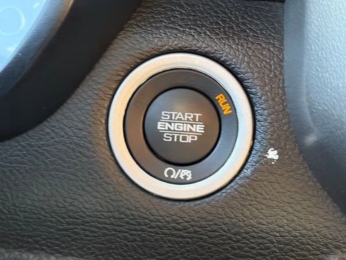 Certified 2023 RAM 1500 Big Horn image 24