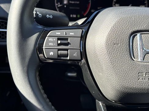 Used 2025 Honda HR-V EX-L image 10