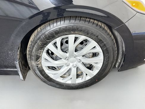 Used 2020 Nissan Sentra S w/ Trunk Package image 32