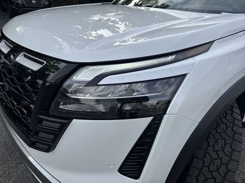New 2026 Nissan Pathfinder Rock Creek AWD/4WD image 32