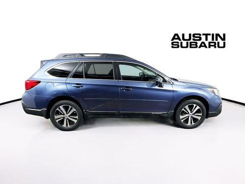 Used 2018 Subaru Outback 2.5i Limited image 8