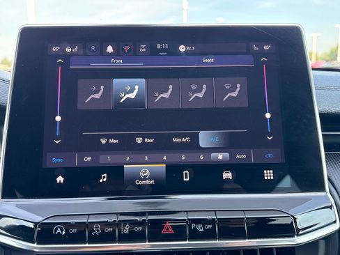 Used 2022 Jeep Compass Trailhawk w/ Trailhawk Convenience Group AWD/4WD image 30