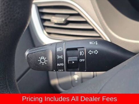Used 2022 Hyundai Accent SEL FWD image 16