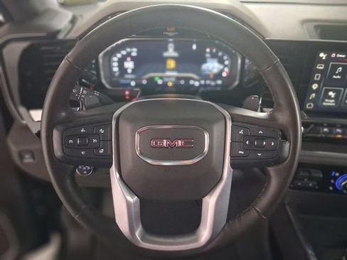 Used 2023 GMC Sierra 1500 SLT w/ SLT Premium Plus Package AWD/4WD image 18