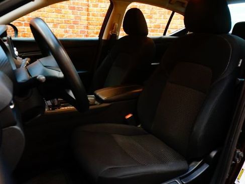 Certified 2023 Nissan Sentra S FWD image 10