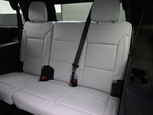 Used 2025 Chevrolet Tahoe Premier image 19